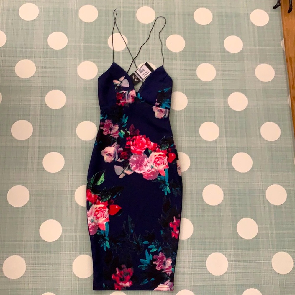 Women’s AX Paris Floral Fitted Midi Dress